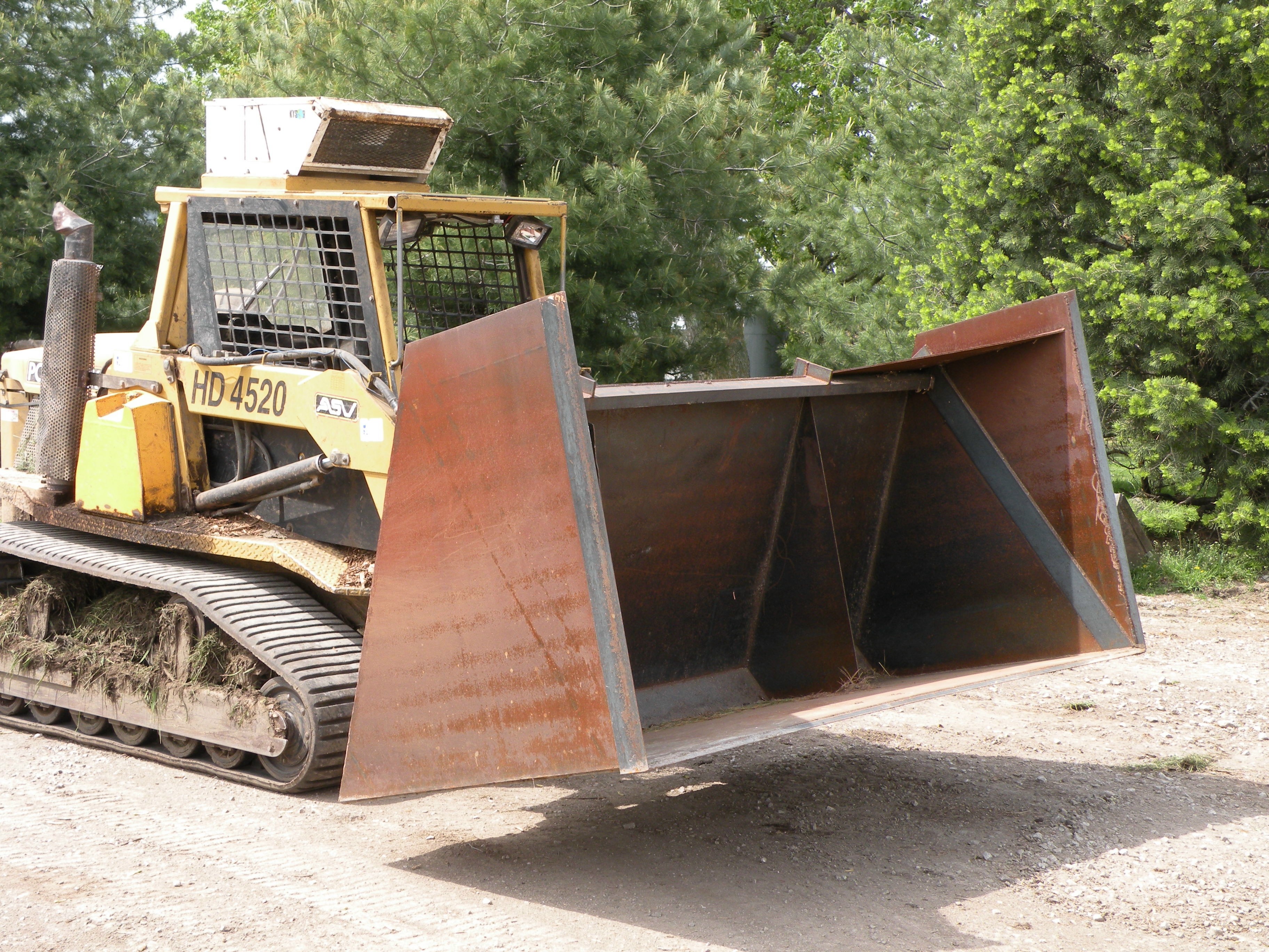 Skid Steer Omc Mustang 310 Skid Steer